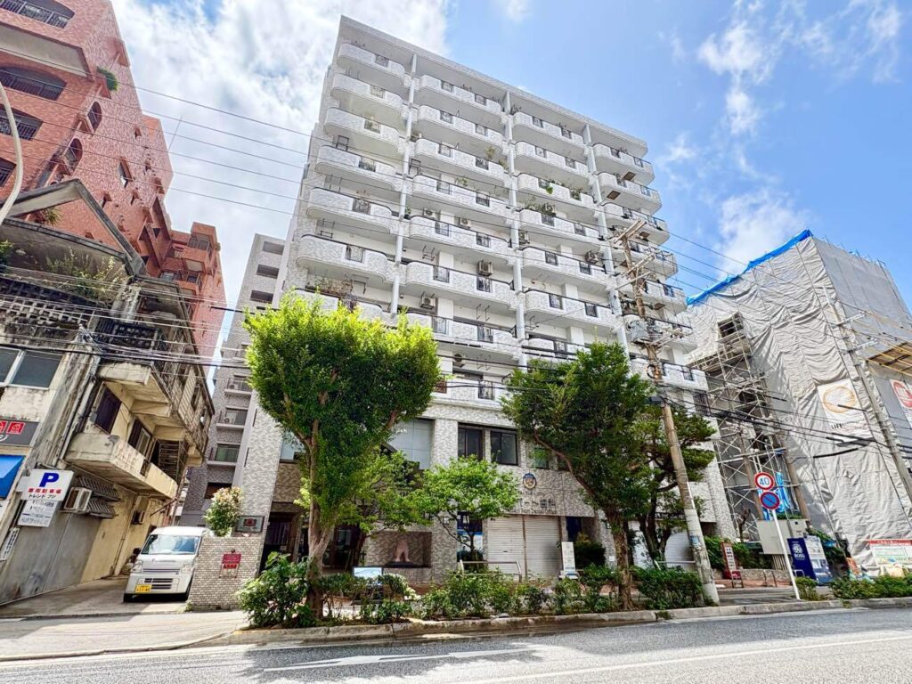 ライオンズマンション泊第8｜那覇市泊｜2,790万円｜2LDK｜62.65㎡｜中古マンション
