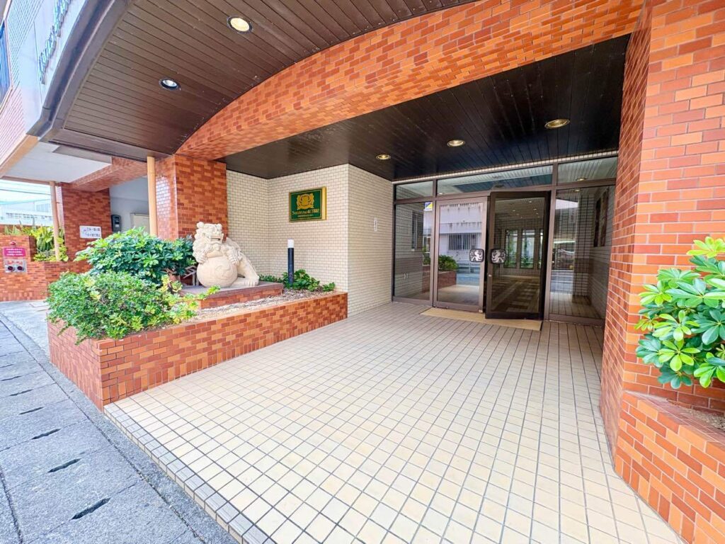 ライオンズマンション泊三丁目第2｜那覇市泊｜2,490万円｜1LDK｜49.56㎡｜中古マンション