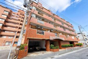 ライオンズマンション泊三丁目第2｜那覇市泊｜2,490万円｜1LDK｜49.56㎡｜中古マンション