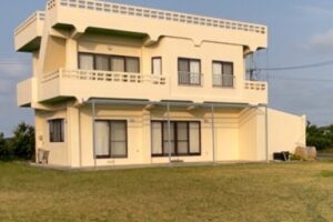 本部町備瀬｜9,998万円｜土地面積1,973㎡・建物面積158.67㎡｜別荘物件