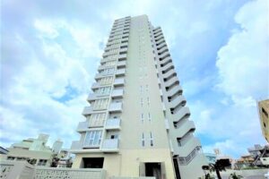 ライオンズ那覇三原マスターズゲート1202号室｜那覇市三原・3LDK・17.5万円｜賃貸マンション