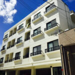 浦添市勢理客1丁目・一棟売アパート|2億500万円・全9戸・RC造4階建|収益物件